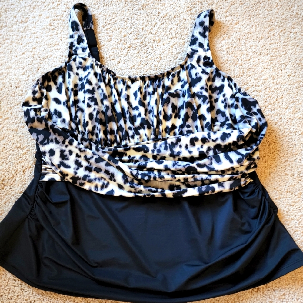 Lands End Plus Size Leopard print tankini